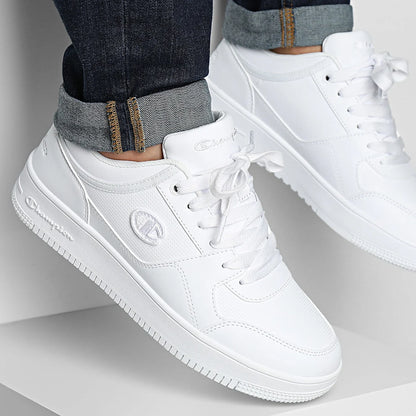 Champion - RD18 Low S21905 Triple White sneakers Champion - RD18 Low S21905 Triple White sneakers Champion 100% authentic RD18 Low S21905 Triple White sneakers