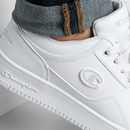 Champion - RD18 Low S21905 Triple White sneakers Champion - RD18 Low S21905 Triple White sneakers Champion 100% authentic RD18 Low S21905 Triple White sneakers